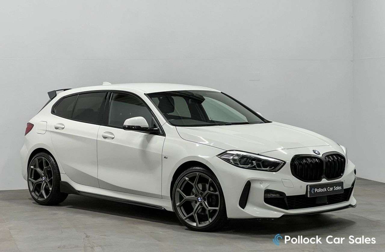A 2021 BMW 1 SERIES 2.0 118d M Sport (LCP) Hatchback 5dr Diesel Auto Euro 6 (s/s) (150 ps) 19&r A 2021 BMW 1 SERIES 2.0 118d M Sport (LCP) Hatchback 5dr Diesel Auto Euro 6 (s/s) (150 ps) 19&r