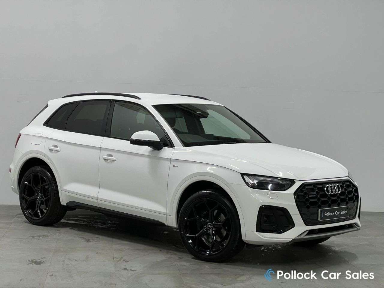A 2022 AUDI Q5 2.0 TDI 40 S line SUV 5dr Diesel S Tronic quattro Euro 6 (s/s) (204 ps) 21" A 2022 AUDI Q5 2.0 TDI 40 S line SUV 5dr Diesel S Tronic quattro Euro 6 (s/s) (204 ps) 21"