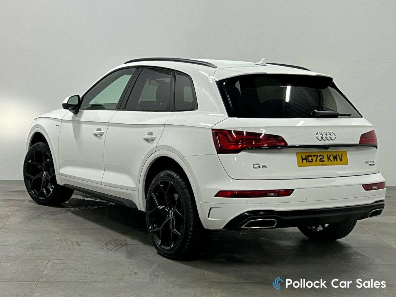 A 2022 AUDI Q5 2.0 TDI 40 S line SUV 5dr Diesel S Tronic quattro Euro 6 (s/s) (204 ps) 21" A 2022 AUDI Q5 2.0 TDI 40 S line SUV 5dr Diesel S Tronic quattro Euro 6 (s/s) (204 ps) 21"