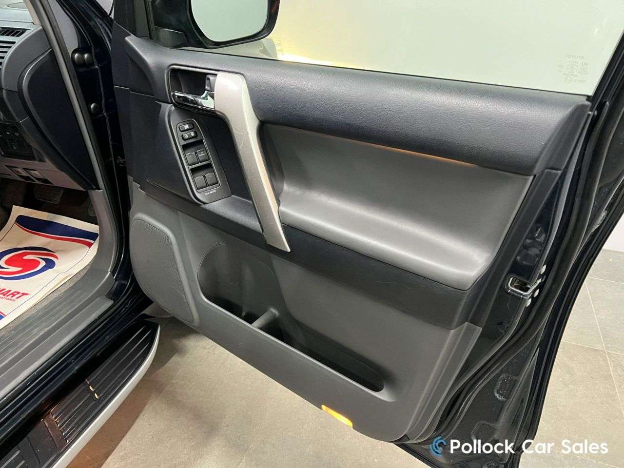 2010 TOYOTA LAND CRUISER 2010 TOYOTA LAND CRUISER