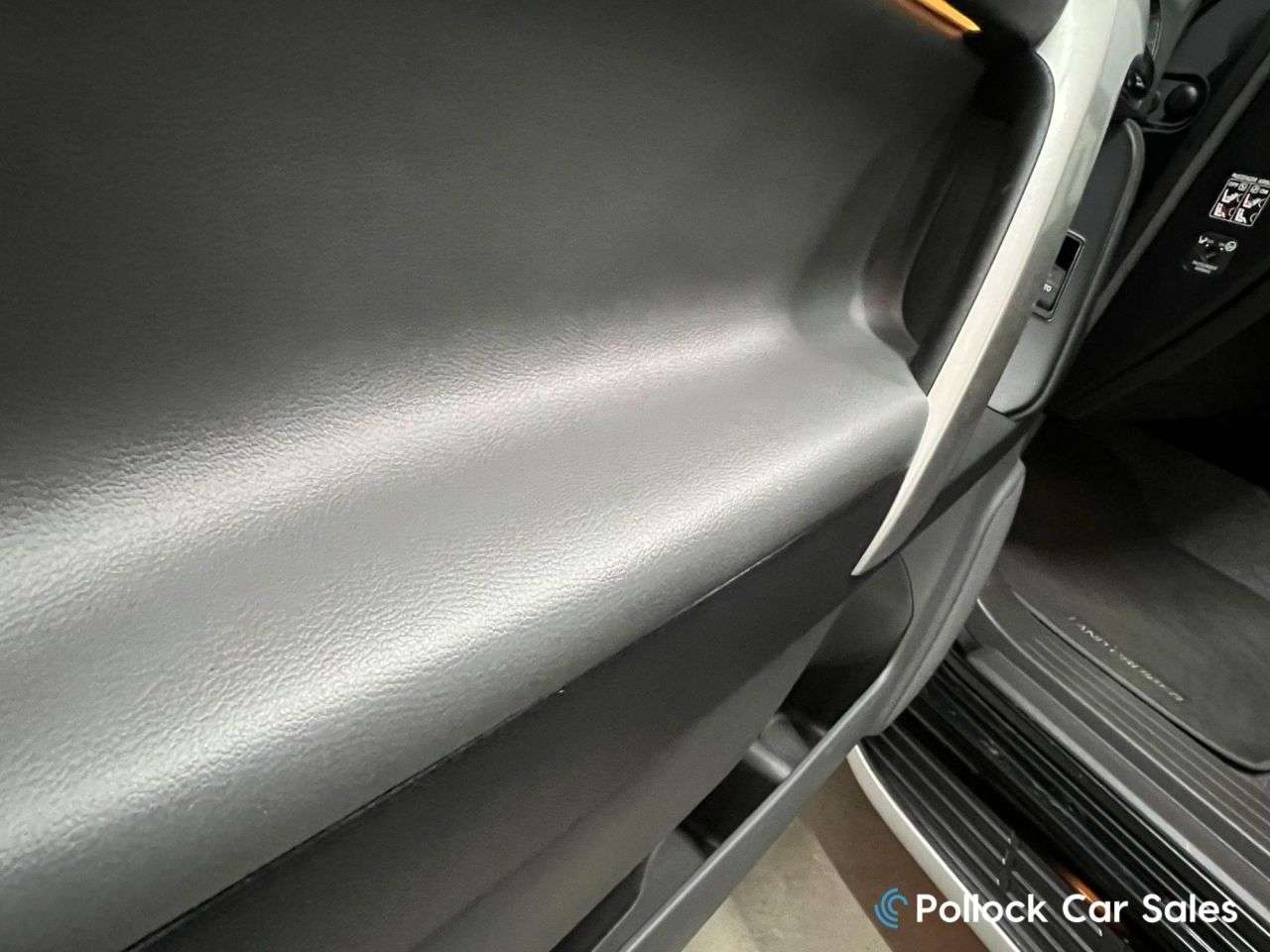 2010 TOYOTA LAND CRUISER 2010 TOYOTA LAND CRUISER