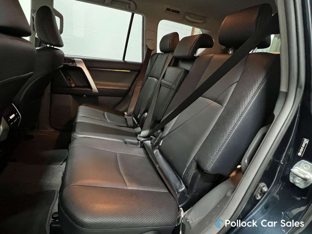 2010 TOYOTA LAND CRUISER 2010 TOYOTA LAND CRUISER