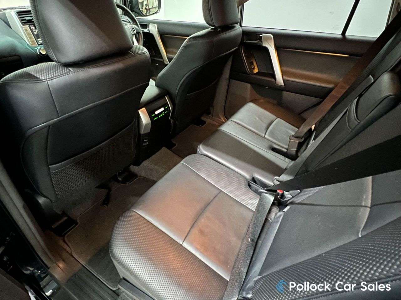 2010 TOYOTA LAND CRUISER 2010 TOYOTA LAND CRUISER