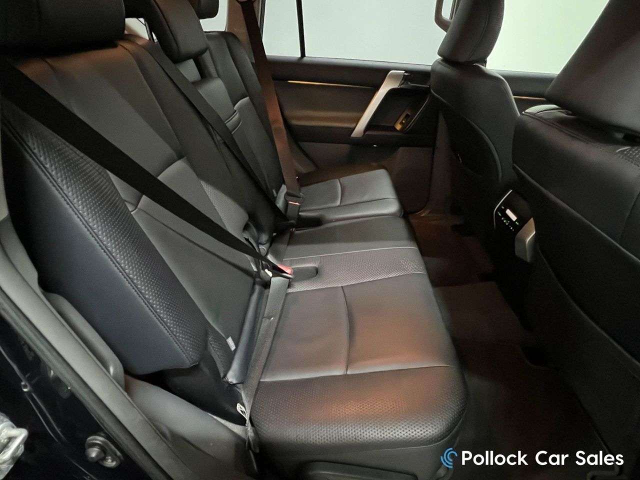 2010 TOYOTA LAND CRUISER 2010 TOYOTA LAND CRUISER