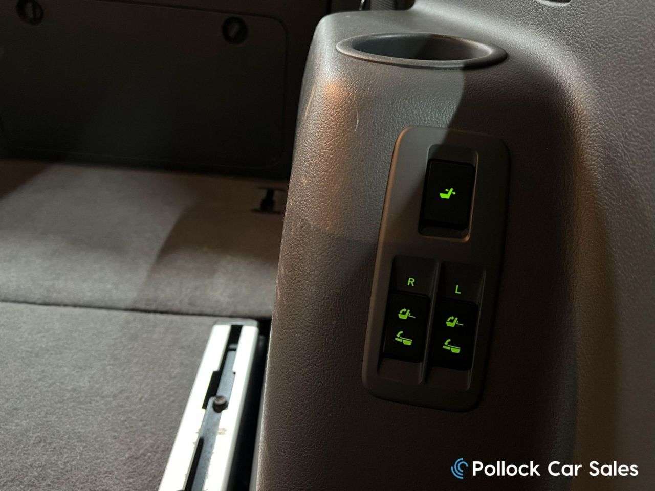 2010 TOYOTA LAND CRUISER 2010 TOYOTA LAND CRUISER