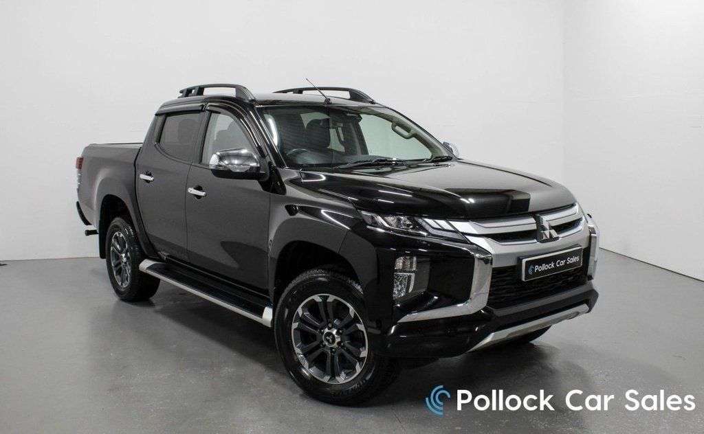A 2021 MITSUBISHI L200 2.2 DI-D DC Barbarian Pickup Double Cab 4dr Diesel Auto 4WD Euro 6 (s/s) (1 A 2021 MITSUBISHI L200 2.2 DI-D DC Barbarian Pickup Double Cab 4dr Diesel Auto 4WD Euro 6 (s/s) (1