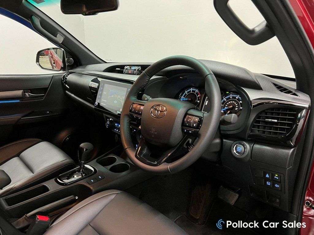 2024 TOYOTA HI-LUX 2024 TOYOTA HI-LUX