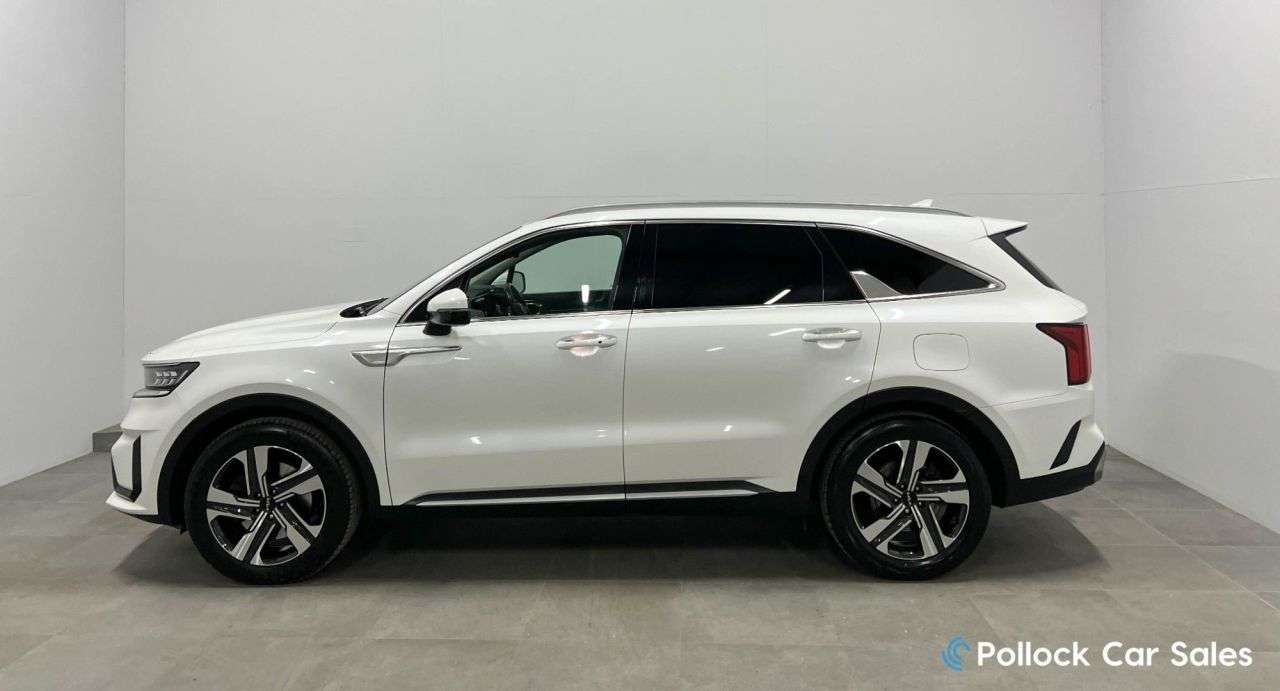 A 2022 KIA SORENTO 2.2 CRDi 3 SUV 5dr Diesel DCT AWD Euro 6 (s/s) (190 bhp) 7 Seat 4WD Diesel A 2022 KIA SORENTO 2.2 CRDi 3 SUV 5dr Diesel DCT AWD Euro 6 (s/s) (190 bhp) 7 Seat 4WD Diesel