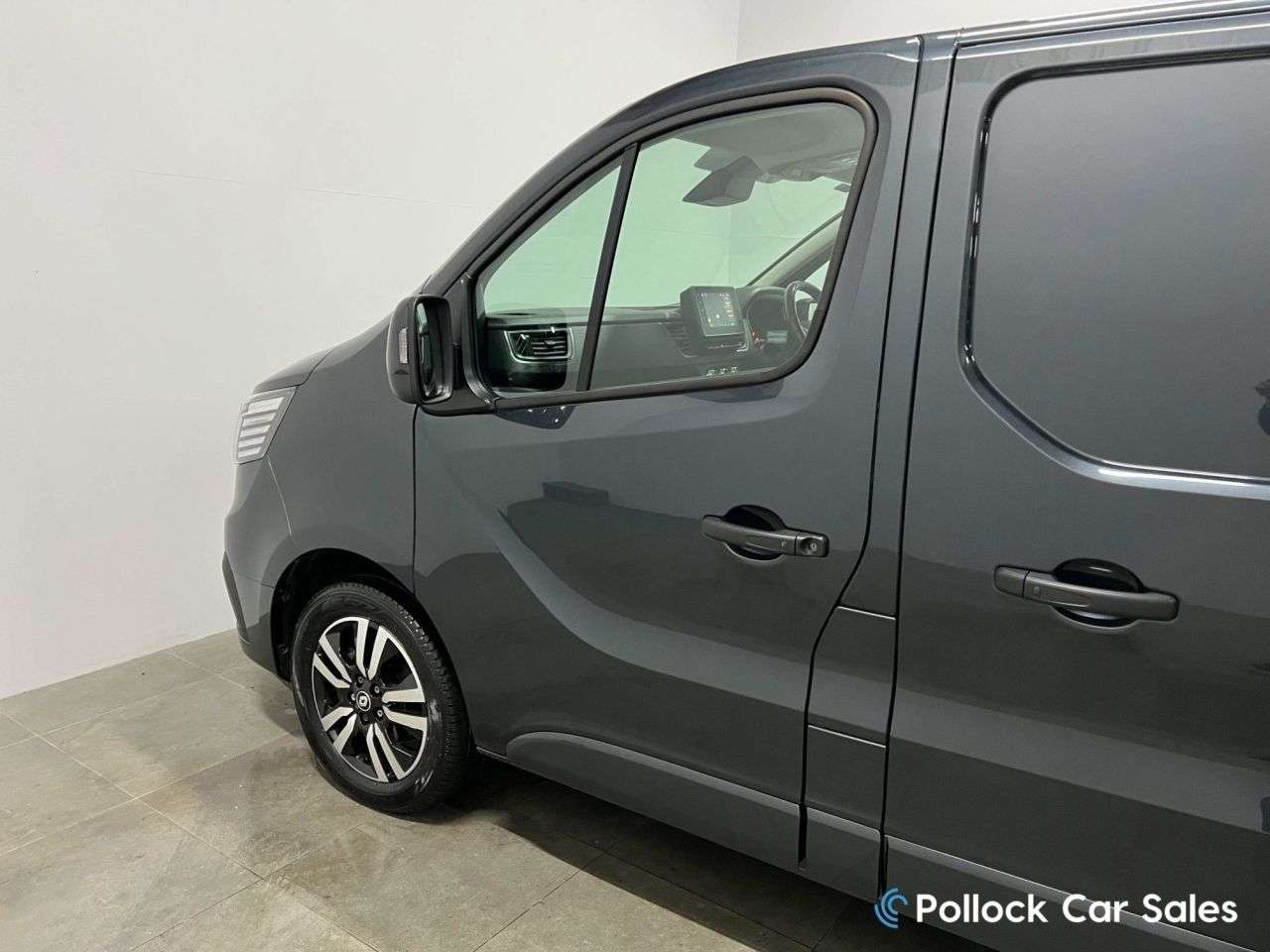 2024 RENAULT TRAFIC 2024 RENAULT TRAFIC