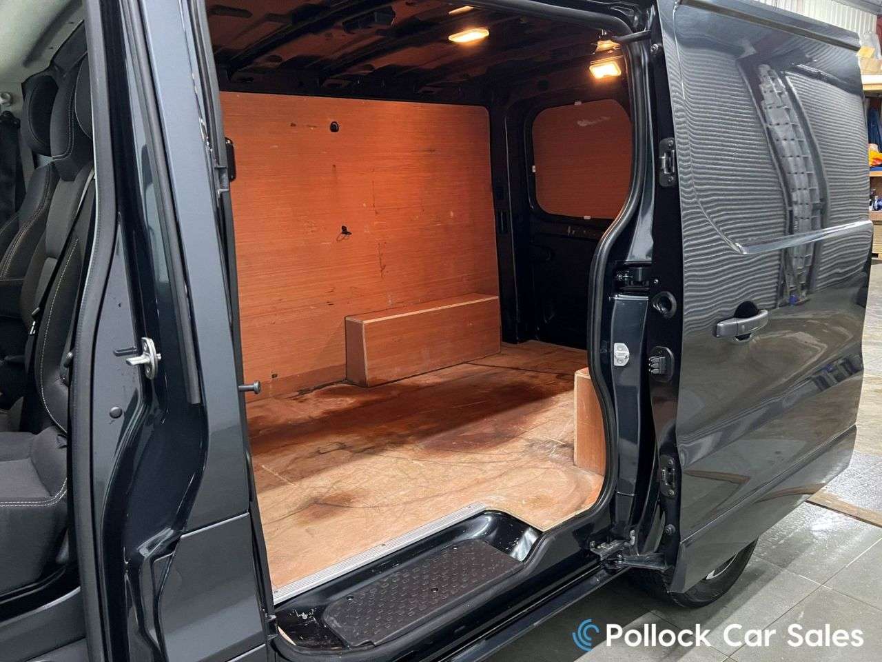2024 RENAULT TRAFIC 2024 RENAULT TRAFIC