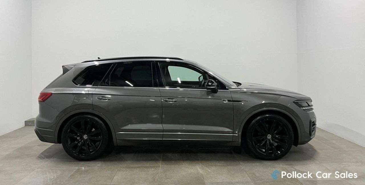 A 2023 VOLKSWAGEN TOUAREG 3.0 TDI V6 Black Edition SUV 5dr Diesel Tiptronic 4Motion Euro 6 (s/s) (231 A 2023 VOLKSWAGEN TOUAREG 3.0 TDI V6 Black Edition SUV 5dr Diesel Tiptronic 4Motion Euro 6 (s/s) (231