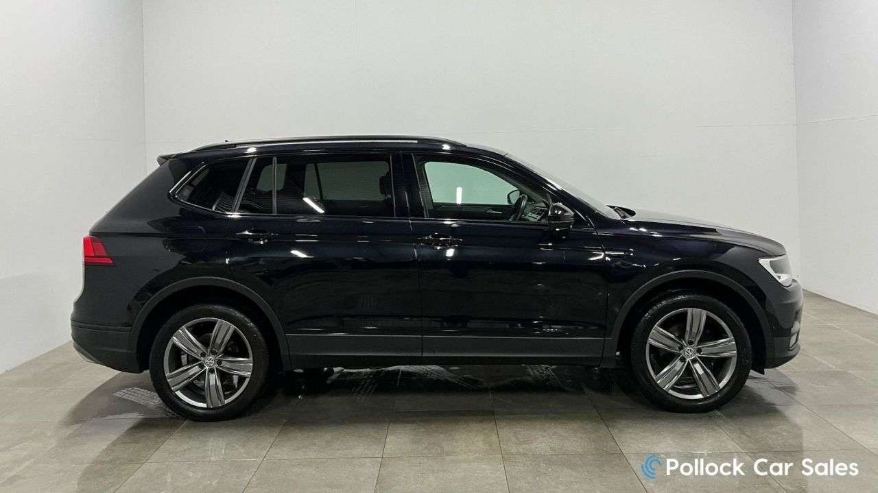 A 2019 VOLKSWAGEN TIGUAN ALLSPACE 7 Seat 1.5 TSI Match SUV 5dr Petrol Manual 7Seat,R Camera,CarPlay,19" Wheel A 2019 VOLKSWAGEN TIGUAN ALLSPACE 7 Seat 1.5 TSI Match SUV 5dr Petrol Manual 7Seat,R Camera,CarPlay,19" Wheel