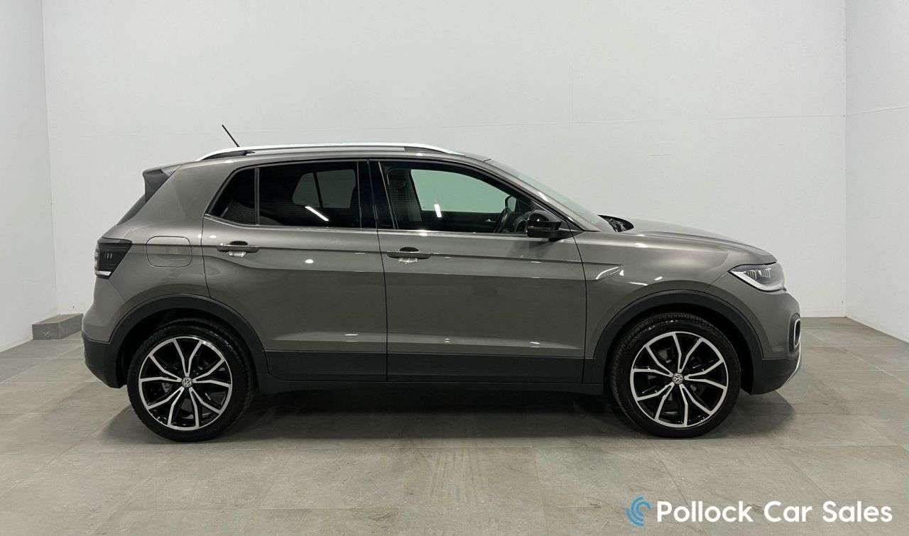 A 2020 VOLKSWAGEN T-CROSS 1.5 TSI EVO SEL SUV 5dr Petrol DSG Euro 6 (s/s) (150 ps) Auto 18" CarPlay C A 2020 VOLKSWAGEN T-CROSS 1.5 TSI EVO SEL SUV 5dr Petrol DSG Euro 6 (s/s) (150 ps) Auto 18" CarPlay C