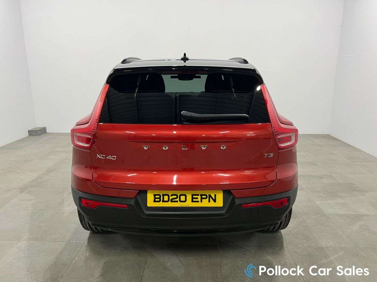 2020 VOLVO XC40 2020 VOLVO XC40