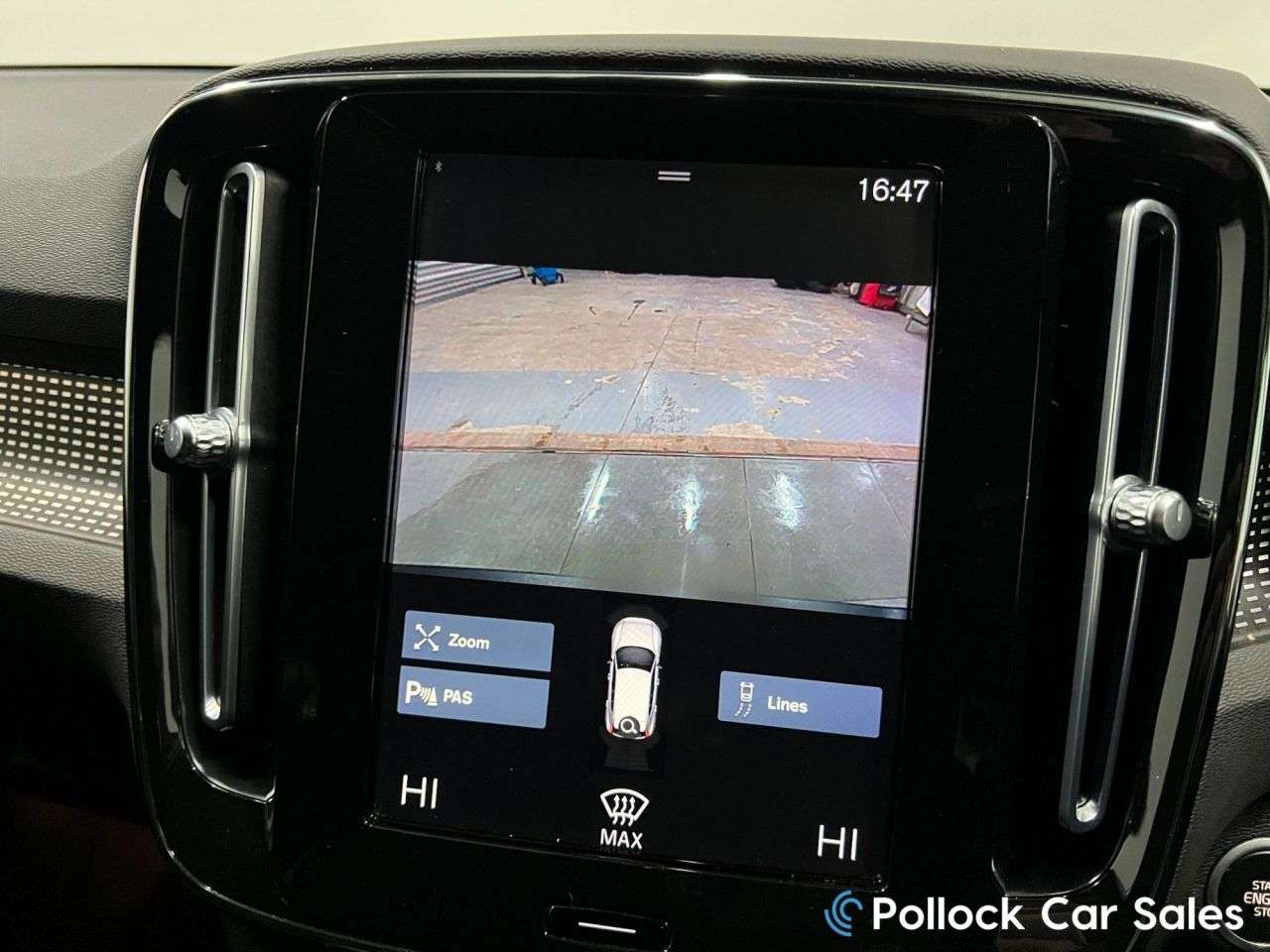 2020 VOLVO XC40 2020 VOLVO XC40