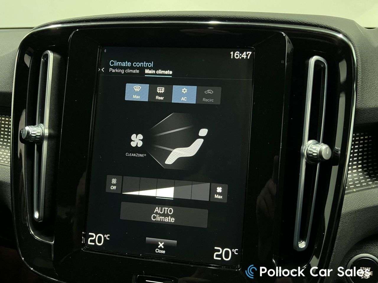2020 VOLVO XC40 2020 VOLVO XC40