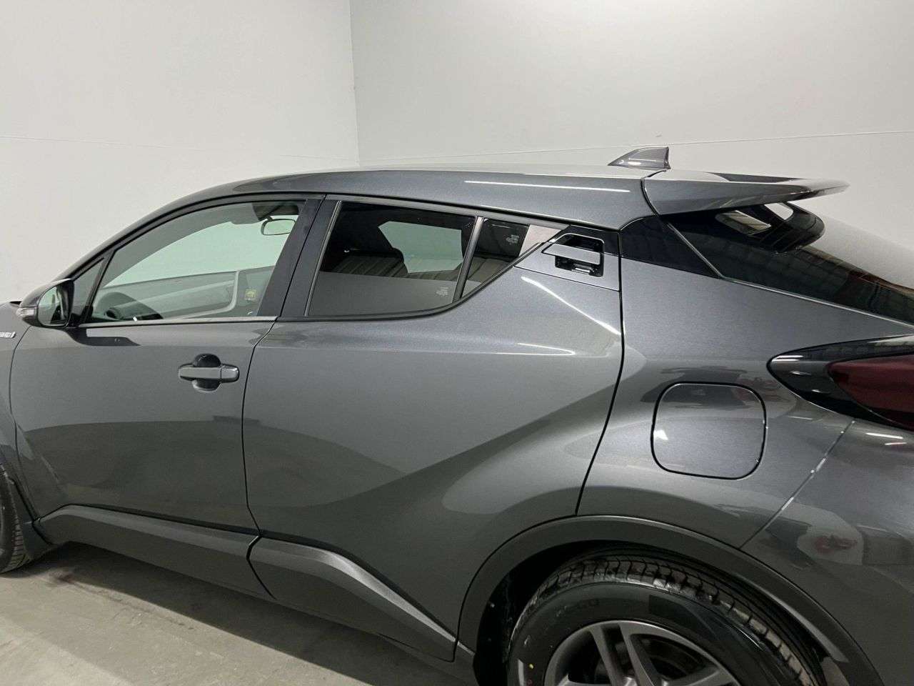 2020 TOYOTA C-HR 2020 TOYOTA C-HR