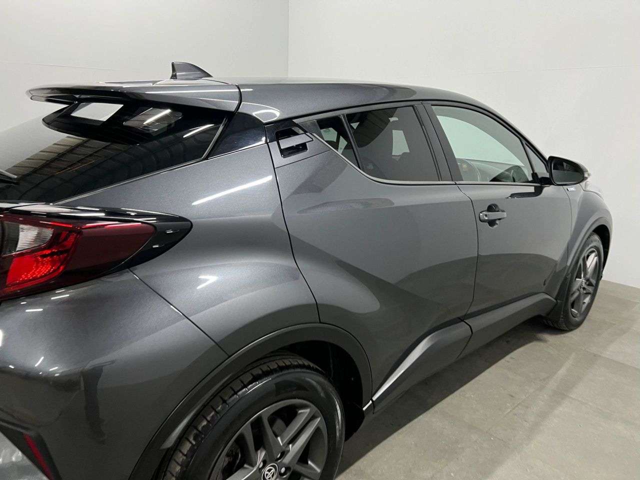 2020 TOYOTA C-HR 2020 TOYOTA C-HR