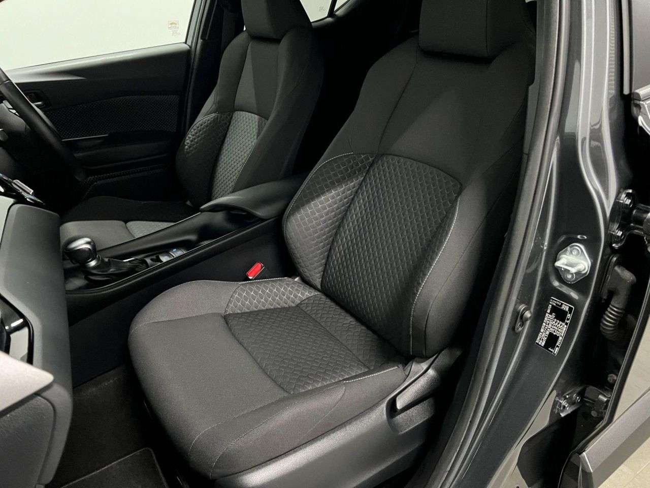2020 TOYOTA C-HR 2020 TOYOTA C-HR
