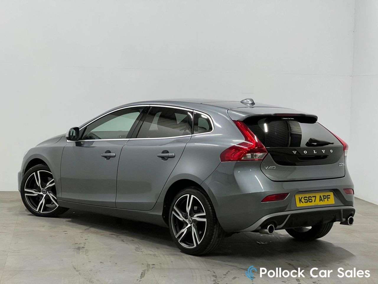 A 2017 VOLVO V40 2.0 D2 R-Design Pro Hatchback 5dr Diesel Auto Euro 6 (s/s) (120 ps) £8,700 A 2017 VOLVO V40 2.0 D2 R-Design Pro Hatchback 5dr Diesel Auto Euro 6 (s/s) (120 ps) £8,700