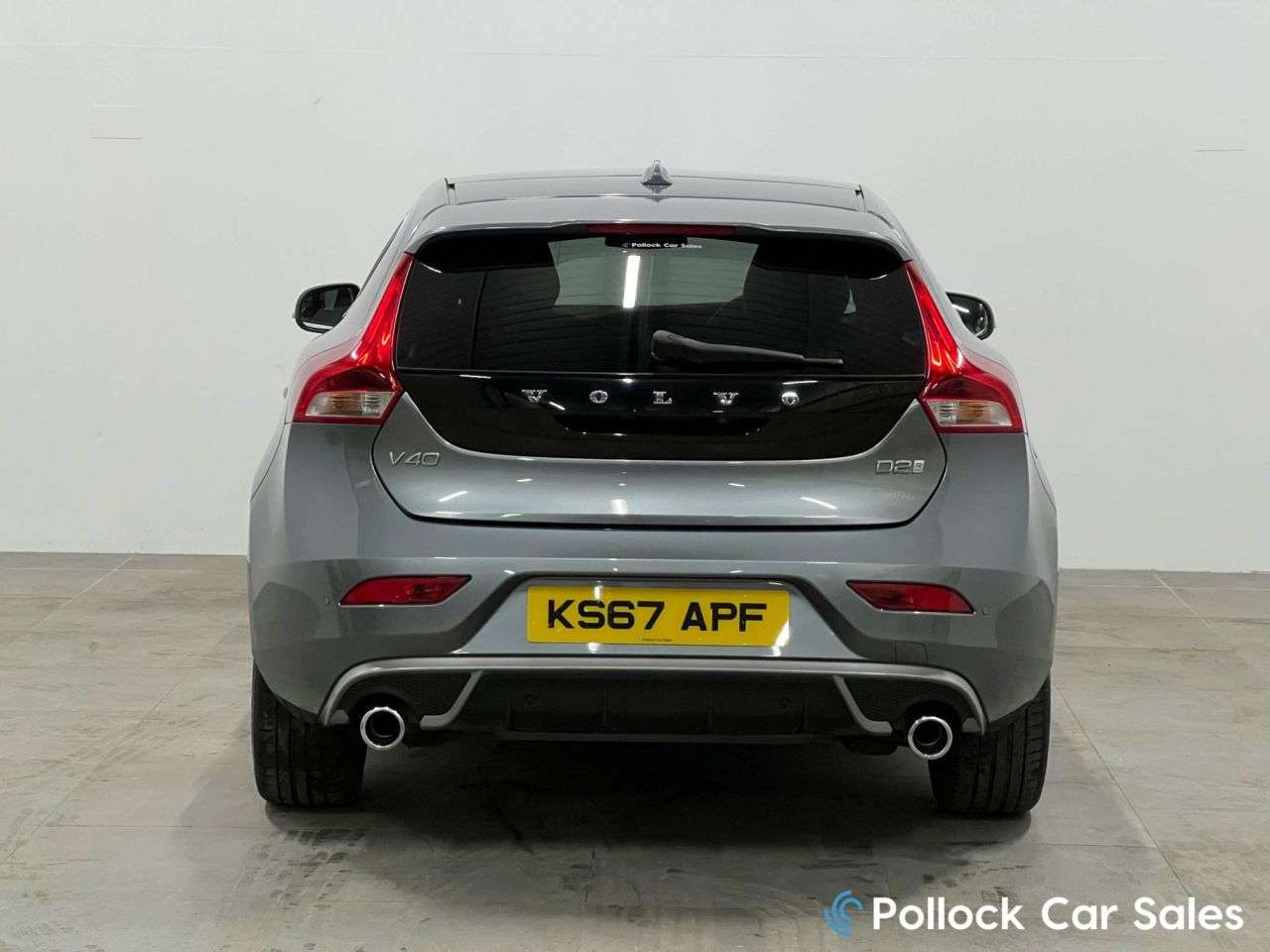 A 2017 VOLVO V40 2.0 D2 R-Design Pro Hatchback 5dr Diesel Auto Euro 6 (s/s) (120 ps) £8,700 A 2017 VOLVO V40 2.0 D2 R-Design Pro Hatchback 5dr Diesel Auto Euro 6 (s/s) (120 ps) £8,700