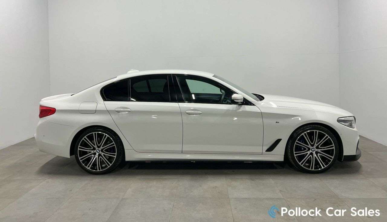 A 2022 BMW 5 SERIES 3.0 530d M Sport Saloon 4dr Diesel Auto xDrive Euro 6 (s/s) (265 ps) 3,0 xD A 2022 BMW 5 SERIES 3.0 530d M Sport Saloon 4dr Diesel Auto xDrive Euro 6 (s/s) (265 ps) 3,0 xD