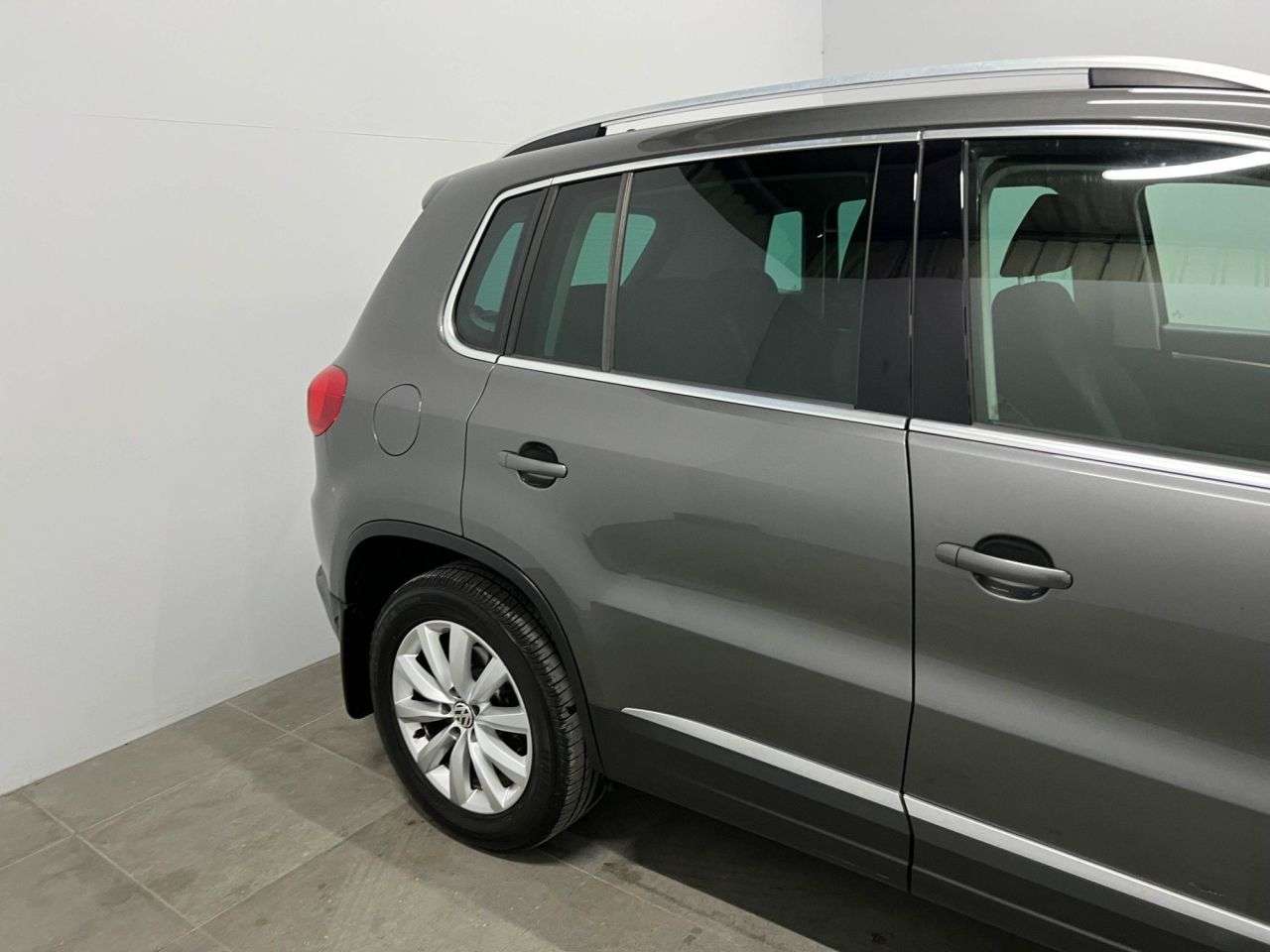 2015 VOLKSWAGEN TIGUAN 2015 VOLKSWAGEN TIGUAN