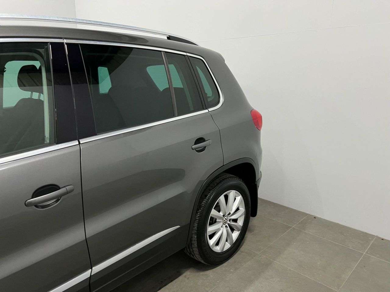 2015 VOLKSWAGEN TIGUAN 2015 VOLKSWAGEN TIGUAN
