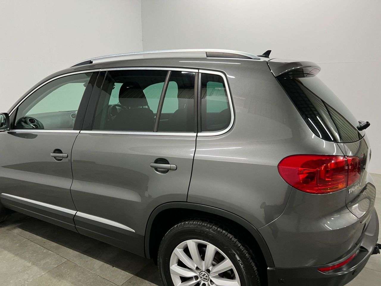 2015 VOLKSWAGEN TIGUAN 2015 VOLKSWAGEN TIGUAN