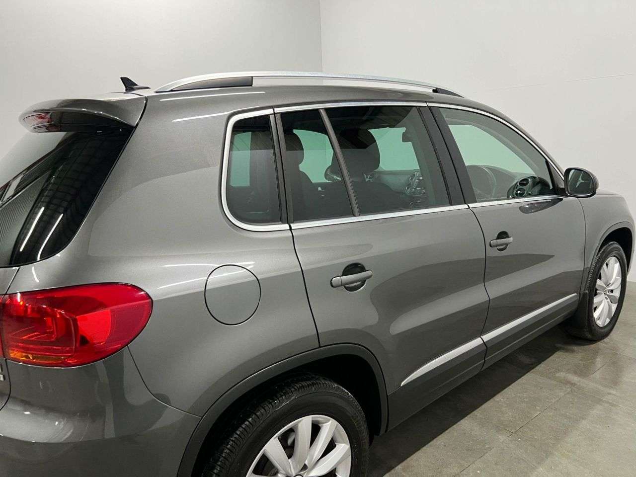 2015 VOLKSWAGEN TIGUAN 2015 VOLKSWAGEN TIGUAN