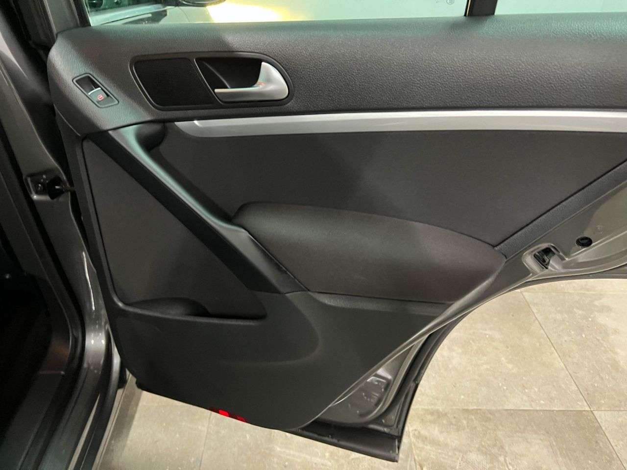 2015 VOLKSWAGEN TIGUAN 2015 VOLKSWAGEN TIGUAN