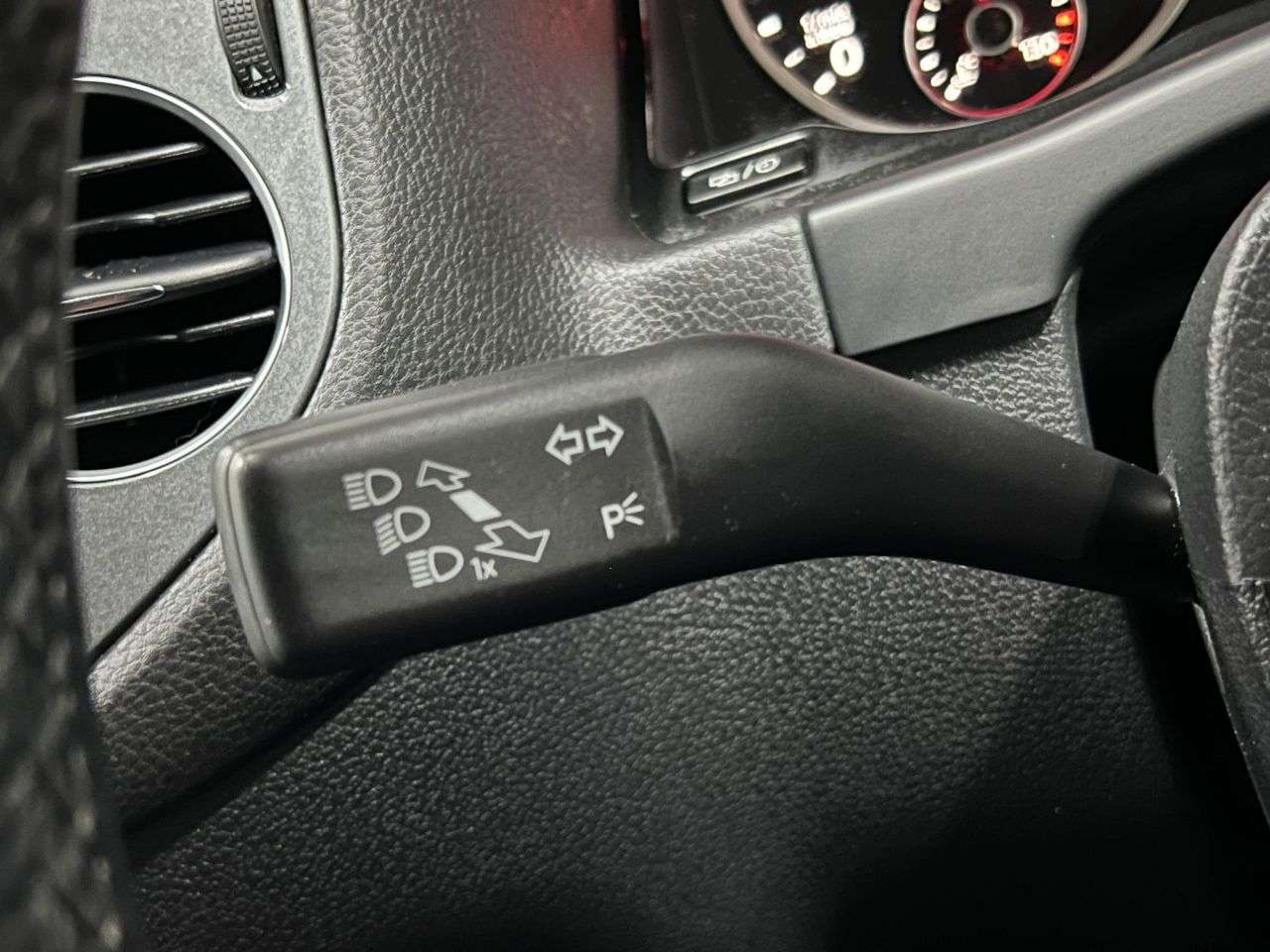 2015 VOLKSWAGEN TIGUAN 2015 VOLKSWAGEN TIGUAN