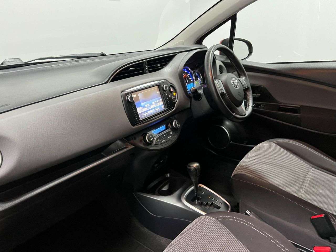 2016 TOYOTA YARIS 2016 TOYOTA YARIS