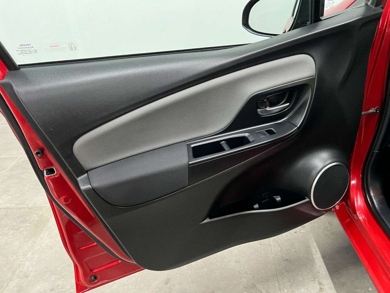 2016 TOYOTA YARIS 2016 TOYOTA YARIS