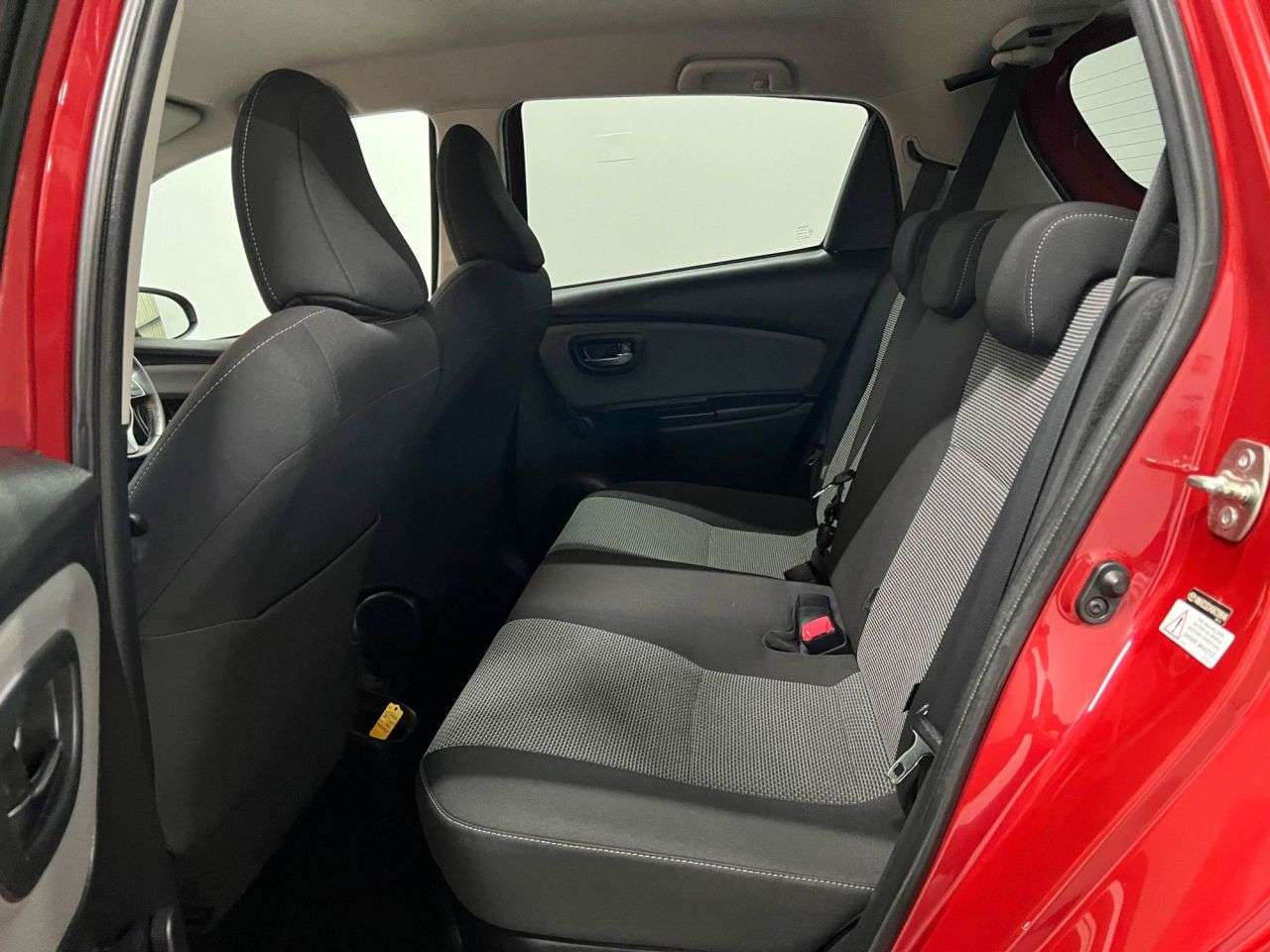 2016 TOYOTA YARIS 2016 TOYOTA YARIS