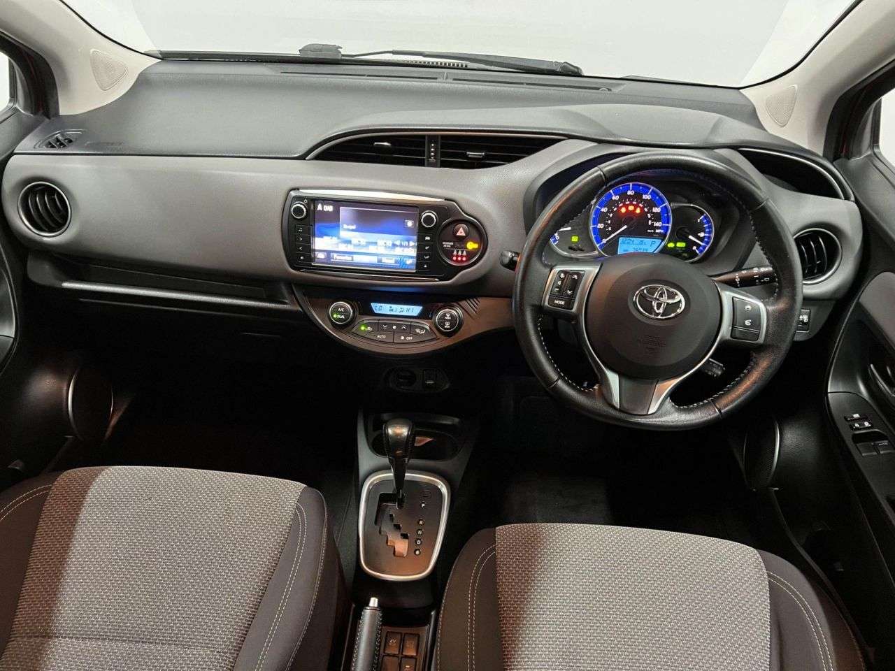 2016 TOYOTA YARIS 2016 TOYOTA YARIS