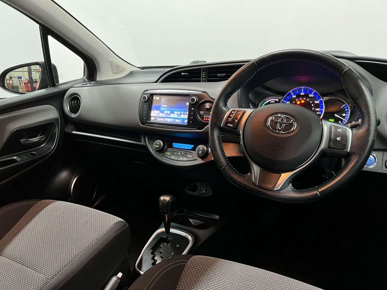2016 TOYOTA YARIS 2016 TOYOTA YARIS