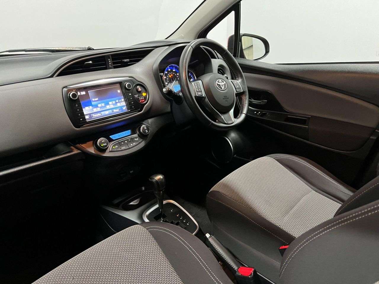 2016 TOYOTA YARIS 2016 TOYOTA YARIS