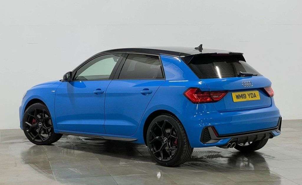 A 2019 AUDI A1 2.0 TFSI 40 S line Competition Sportback 5dr Petrol S Tronic Euro 6 (s/s) ( A 2019 AUDI A1 2.0 TFSI 40 S line Competition Sportback 5dr Petrol S Tronic Euro 6 (s/s) (