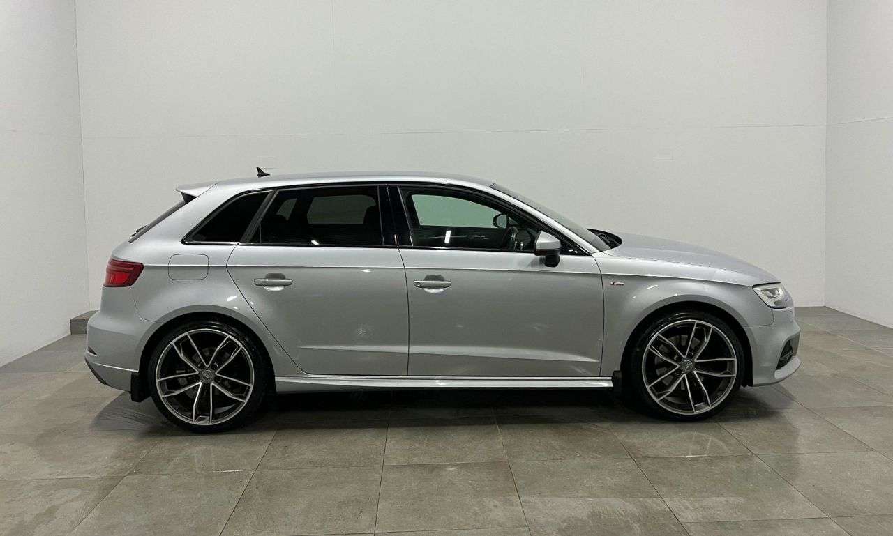 A 2019 AUDI A3 2.0 TDI 35 S line Sportback 5dr Diesel S Tronic Euro 6 (s/s) (150 ps) 19", A 2019 AUDI A3 2.0 TDI 35 S line Sportback 5dr Diesel S Tronic Euro 6 (s/s) (150 ps) 19",