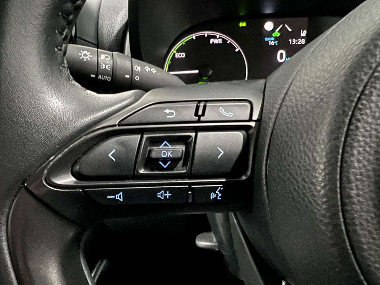 2023 TOYOTA YARIS 2023 TOYOTA YARIS