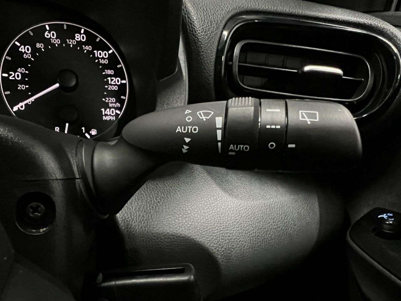 2023 TOYOTA YARIS 2023 TOYOTA YARIS