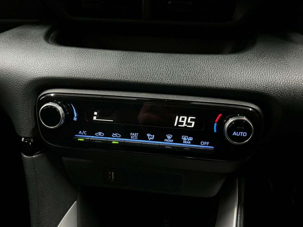 2023 TOYOTA YARIS 2023 TOYOTA YARIS