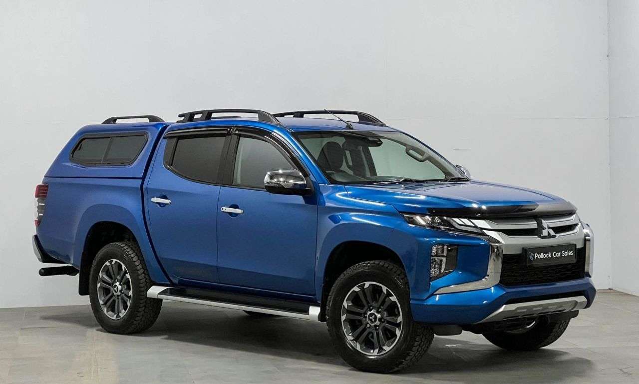 A 2020 MITSUBISHI L200 2.2 DI-D DC Warrior Pickup Double Cab 4dr Diesel Auto 4WD Euro 6 (s/s) (150 A 2020 MITSUBISHI L200 2.2 DI-D DC Warrior Pickup Double Cab 4dr Diesel Auto 4WD Euro 6 (s/s) (150