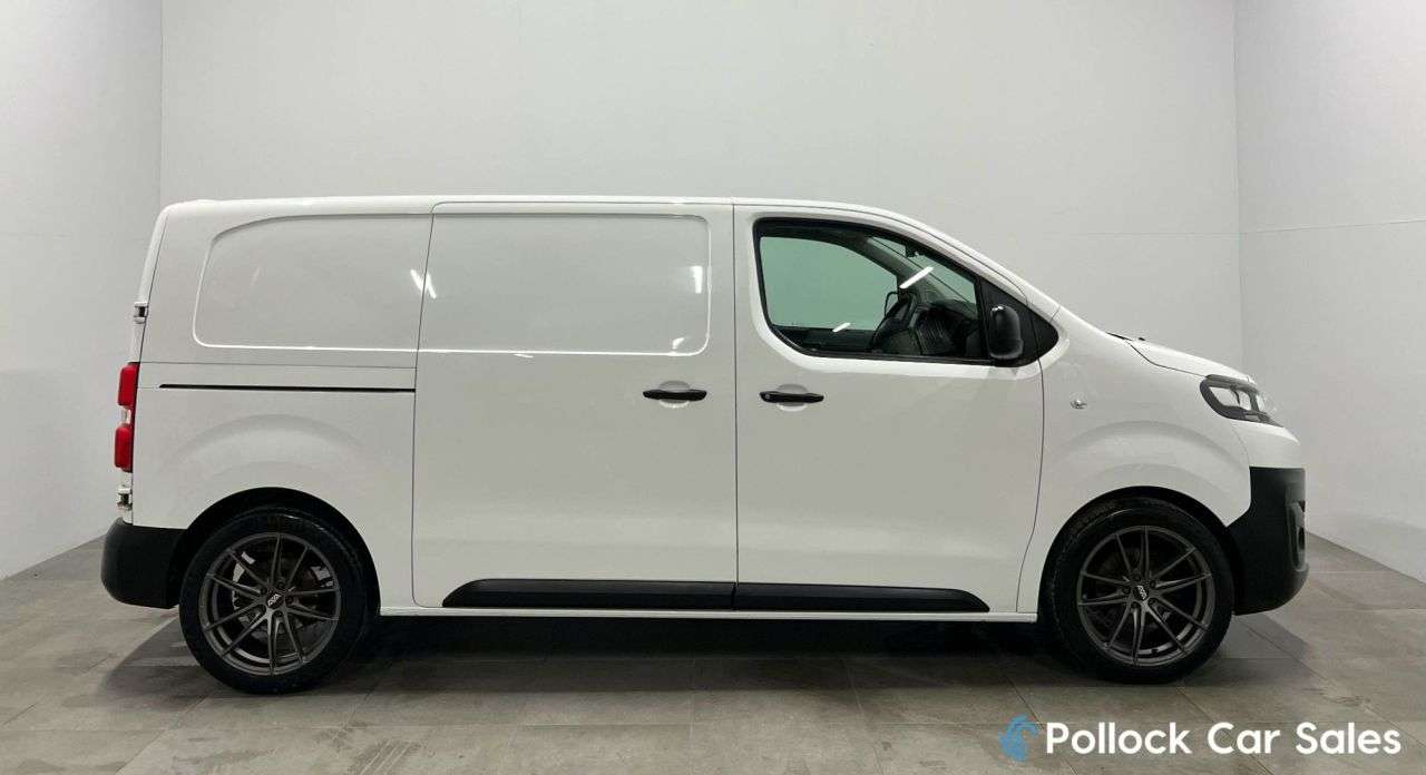 A 2021 CITROEN DISPATCH 1.5 BlueHDi 1000 Enterprise M Panel Van 6dr Diesel Manual FWD 2 Euro 6 (s/s A 2021 CITROEN DISPATCH 1.5 BlueHDi 1000 Enterprise M Panel Van 6dr Diesel Manual FWD 2 Euro 6 (s/s