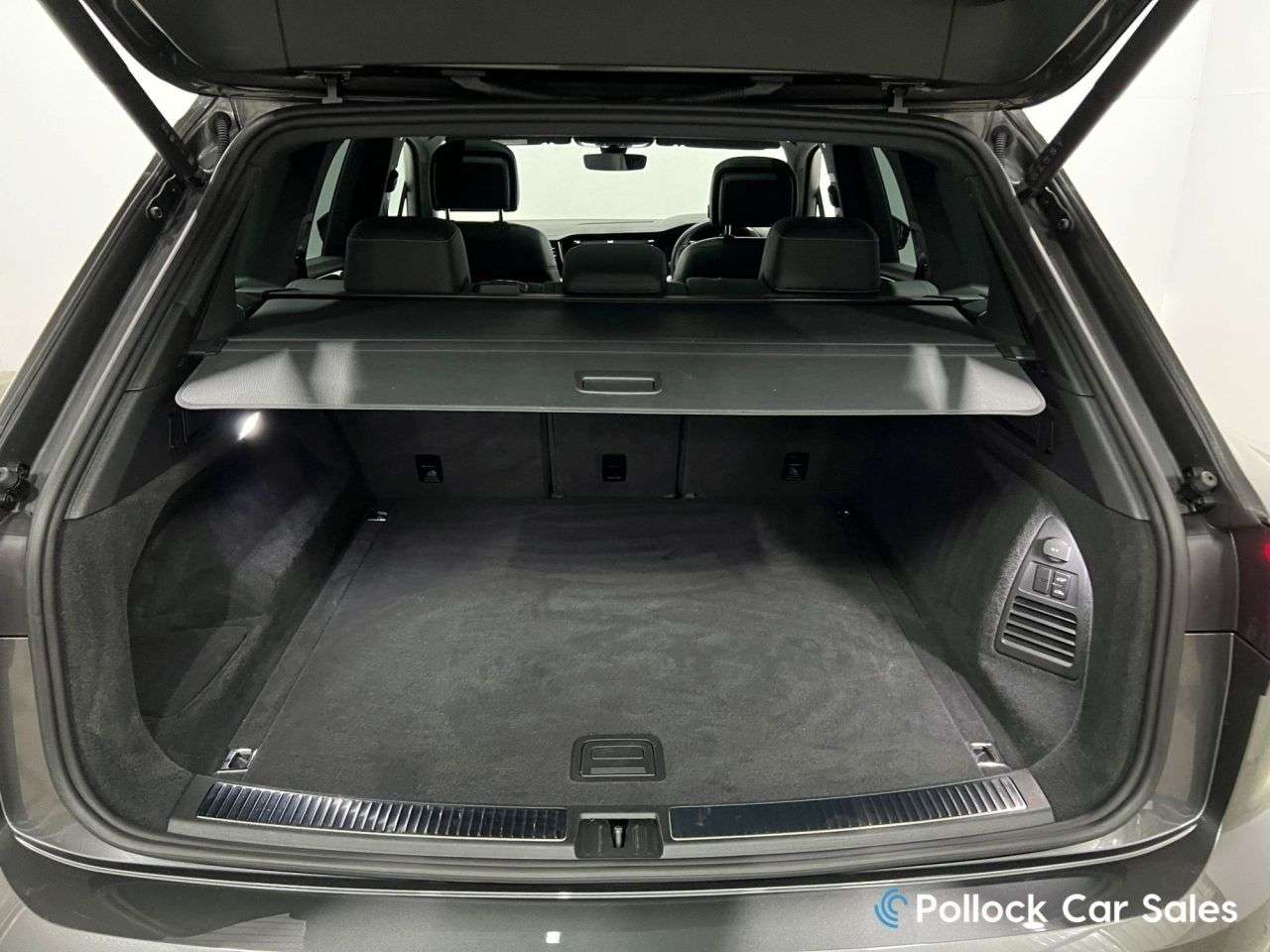 2023 VOLKSWAGEN TOUAREG 2023 VOLKSWAGEN TOUAREG