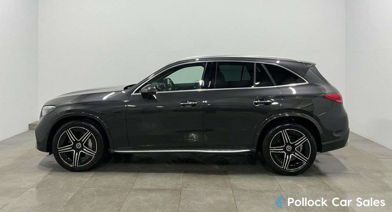 A 2024 MERCEDES-BENZ GLC 2.0 GLC300dh MHEV AMG Line (Premium) SUV 5dr Diesel Hybrid G-Tronic+ 4MATIC A 2024 MERCEDES-BENZ GLC 2.0 GLC300dh MHEV AMG Line (Premium) SUV 5dr Diesel Hybrid G-Tronic+ 4MATIC