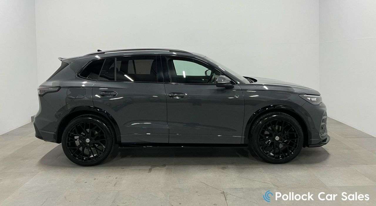 A 2024 VOLKSWAGEN TIGUAN 2.0 TDI R-Line SUV 5dr Diesel DSG Euro 6 (s/s) (150 ps) 21” wheels, A A 2024 VOLKSWAGEN TIGUAN 2.0 TDI R-Line SUV 5dr Diesel DSG Euro 6 (s/s) (150 ps) 21” wheels, A