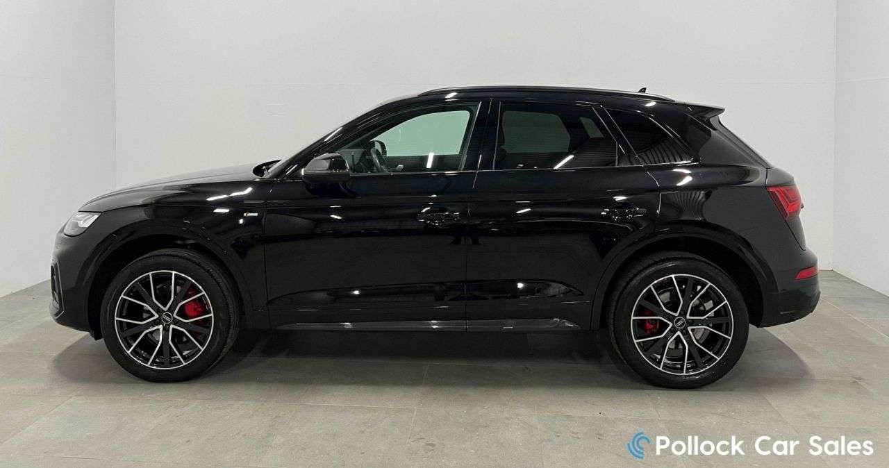 A 2021 AUDI Q5 2.0 TDI 40 Edition 1 SUV 5dr Diesel S Tronic quattro Euro 6 (s/s) (204 ps) A 2021 AUDI Q5 2.0 TDI 40 Edition 1 SUV 5dr Diesel S Tronic quattro Euro 6 (s/s) (204 ps)