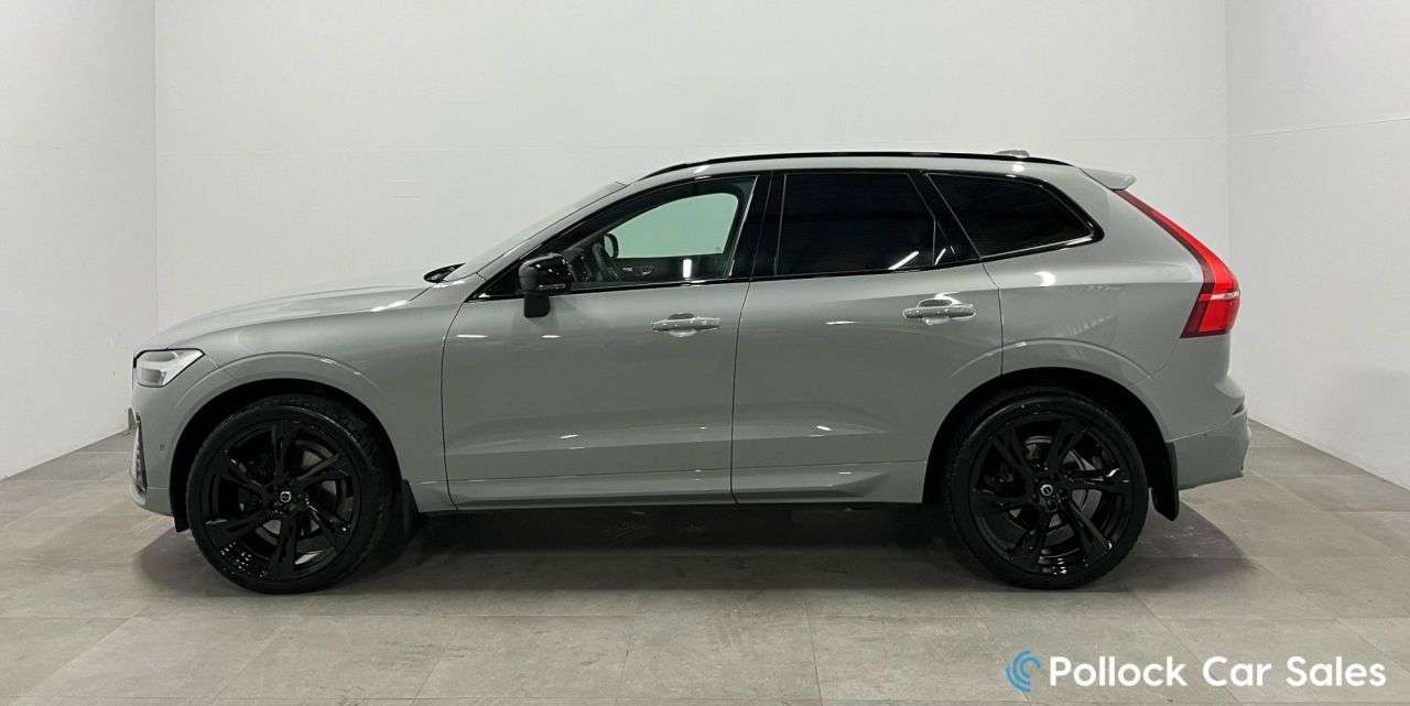 A 2025 VOLVO XC60 2.0 B5 MHEV Plus SUV 5dr Petrol Hybrid Auto AWD Euro 6 (s/s) (250 ps) 22",3 A 2025 VOLVO XC60 2.0 B5 MHEV Plus SUV 5dr Petrol Hybrid Auto AWD Euro 6 (s/s) (250 ps) 22",3